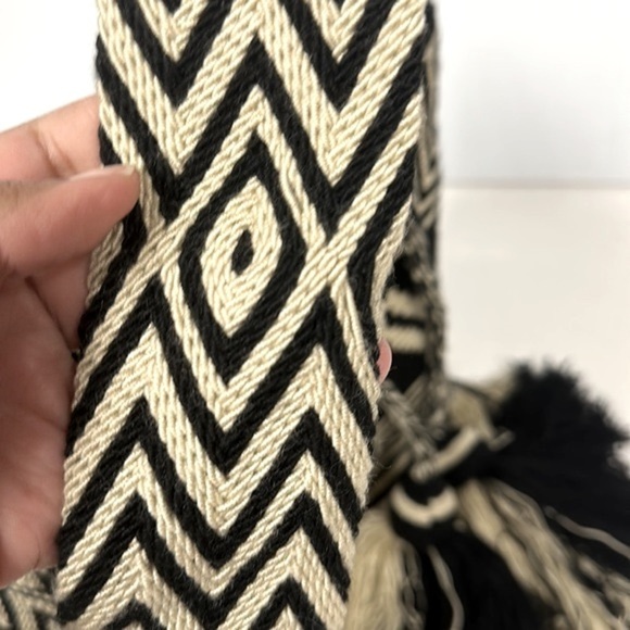 THE BIKINI ROOM Black and White Bohemia Bag - Picture 8 of 13